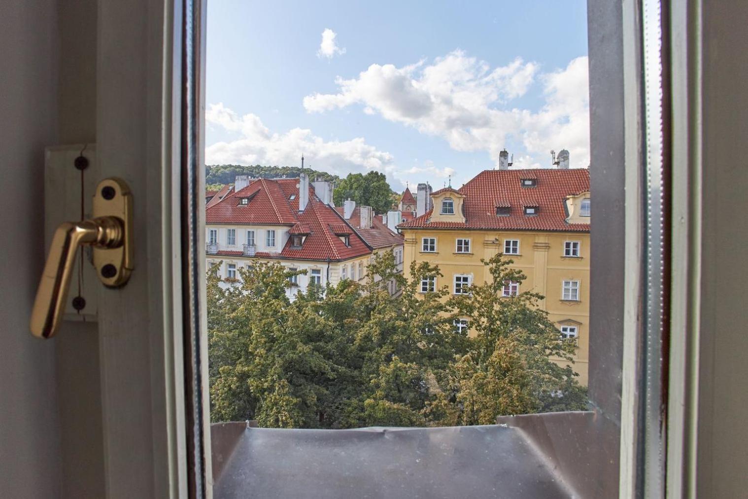 River View Residence By Charles Bridge Prag Exteriör bild